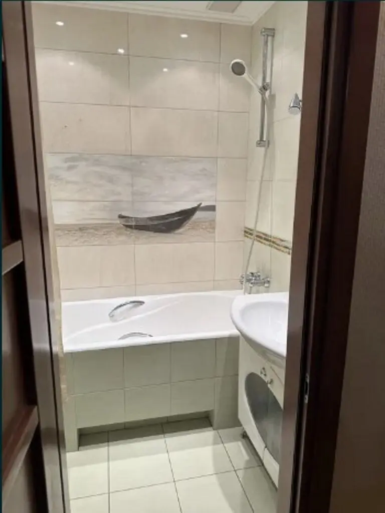 Фото Selling a 2-room apartment, 61 sq.m., Sosnytska Street 19 Kyiv, price: 71500 $, code 1648