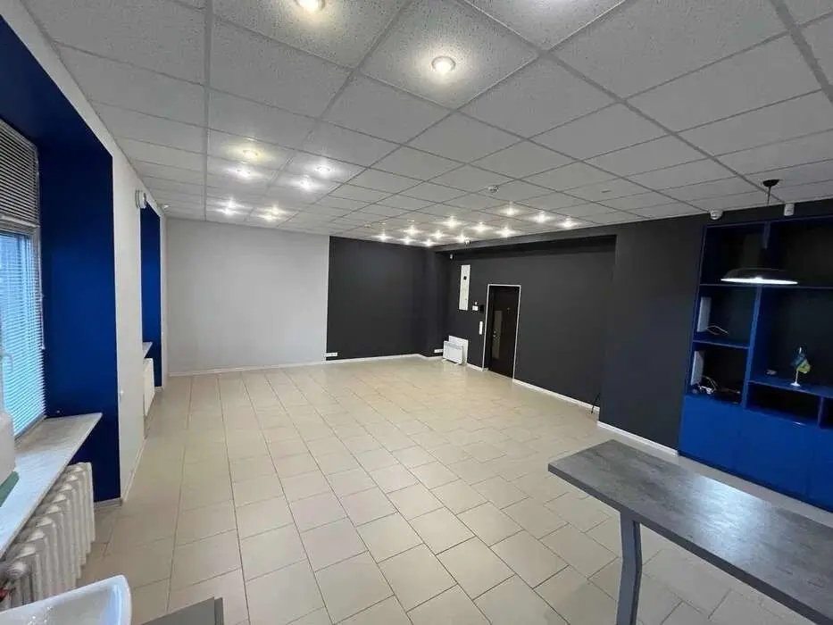 Фото Rent an office, Sribnokilska Street 1 Kyiv for long-term rent, price: 30000 грн, code 1661
