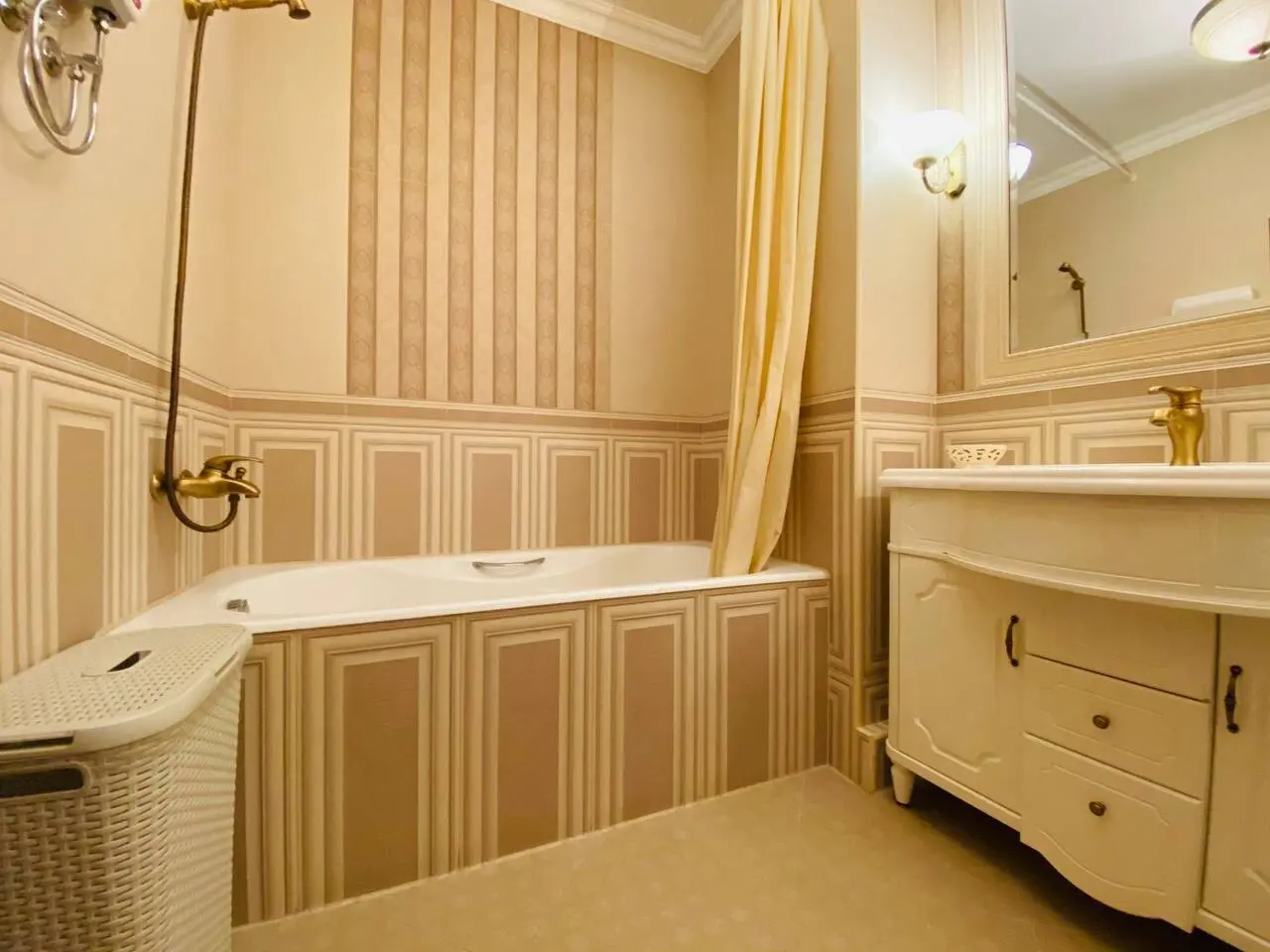 Фото Rent a 1-room apartment, Holosiivskyi Avenue (40-richchia Zhovtnia Avenue) 58 Kyiv for long-term rent, price: 41500 грн, code 1670