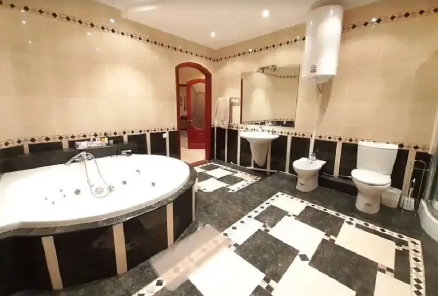 Фото Продаю 4-комнатную квартиру, 209 кв. м, Лесковая ул. 1 Киев, цена: 400000 $, код 1676