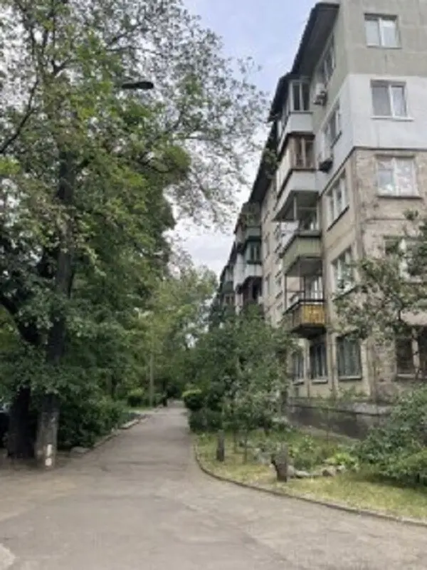 Фото Selling a 2-room apartment, 45 sq.m., Budivelnykiv Street 16 Kyiv, price: 55000 $, code 1680