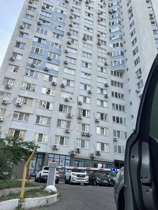 Фото Продаю 1-комнатную квартиру, 43 кв. м, Урловская ул. 23 Киев, цена: 90000 $, код 1682