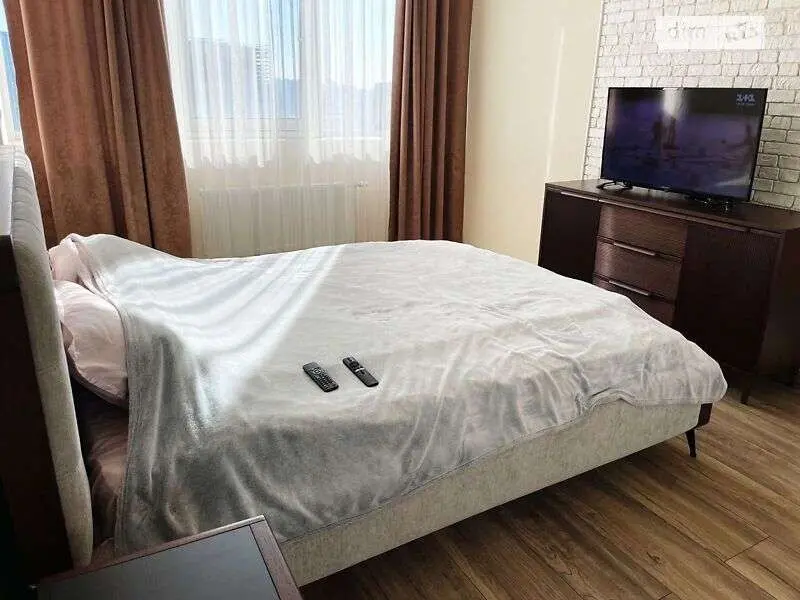 Фото Продаю 1-комнатную квартиру, 41 кв. м, Берестейский просп. (Победы) 26 Киев, цена: 125000 $, код 1687