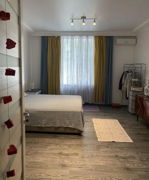Фото Продаю 3 кімнатну квартиру, 111 кв. м, Єврейська вул. (Бебеля)  Одеса, ціна: 140000 $, код 1694