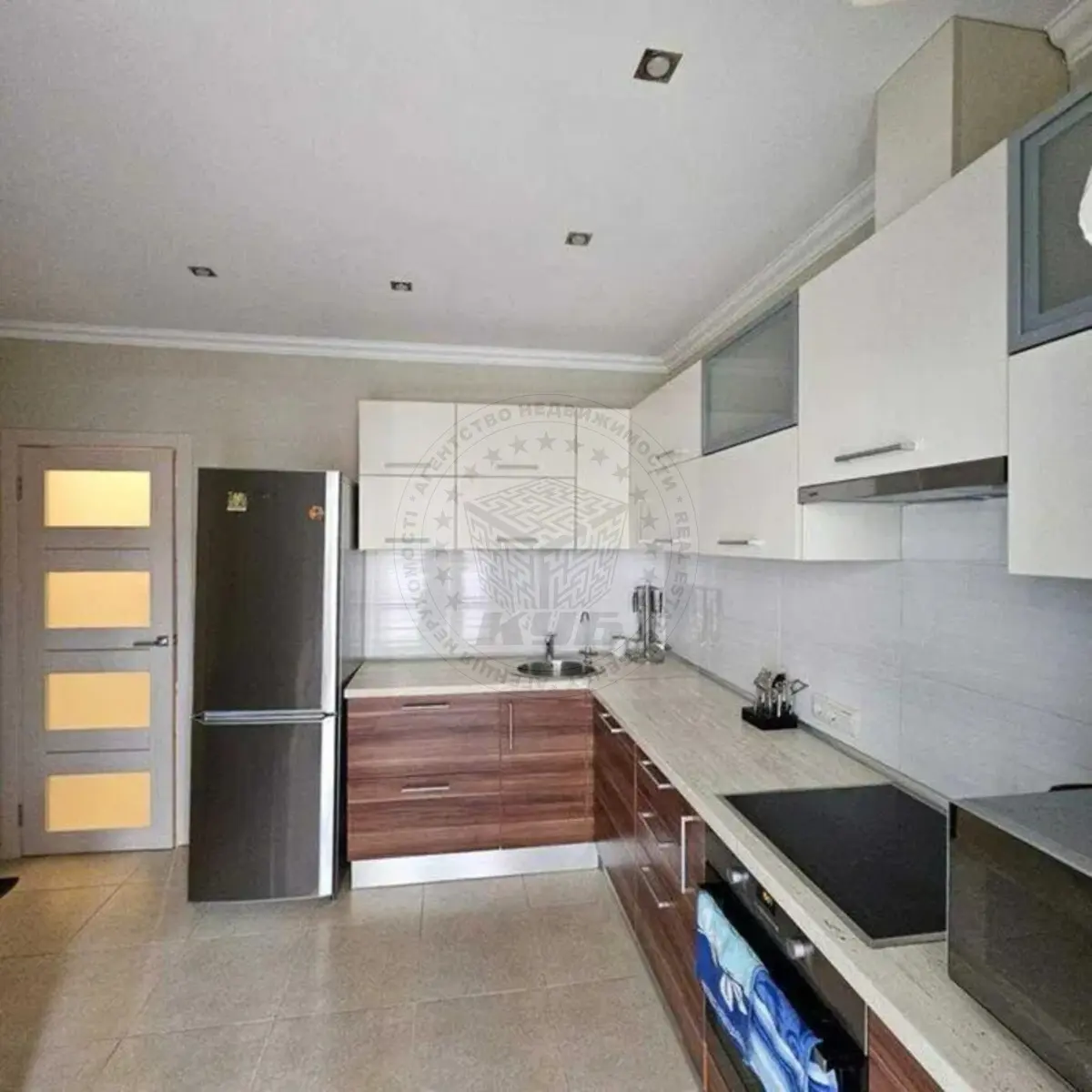 Фото Selling a 1-room apartment, 50 sq.m., Harmatna Street 18 Kyiv, price: 97000 $, code 1713
