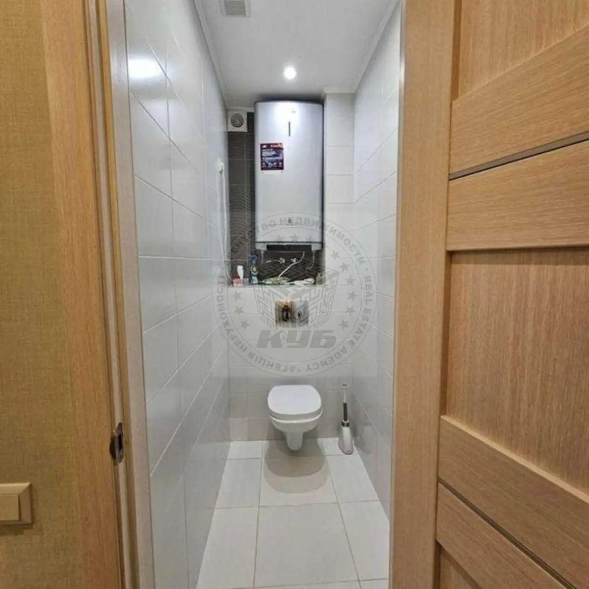 Фото Selling a 1-room apartment, 50 sq.m., Harmatna Street 18 Kyiv, price: 97000 $, code 1713