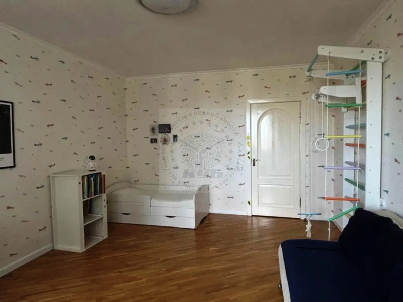 Фото Selling a 2-room apartment, 74 sq.m., Smilianska Street  Kyiv, price: 110000 $, code 1714