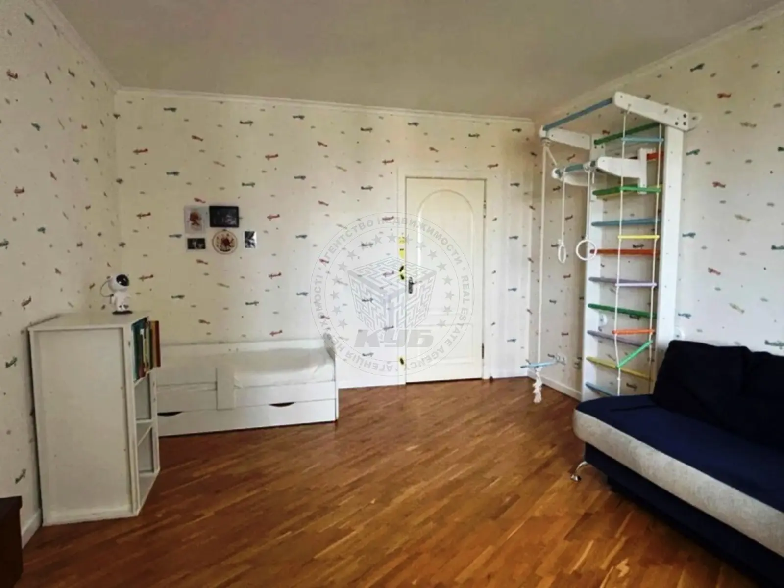 Фото Selling a 2-room apartment, 74 sq.m., Smilianska Street  Kyiv, price: 110000 $, code 1714