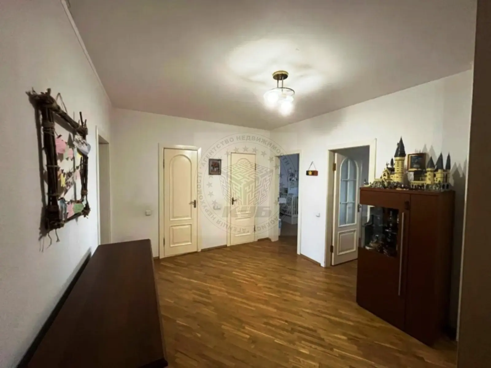 Фото Selling a 2-room apartment, 74 sq.m., Smilianska Street  Kyiv, price: 110000 $, code 1714