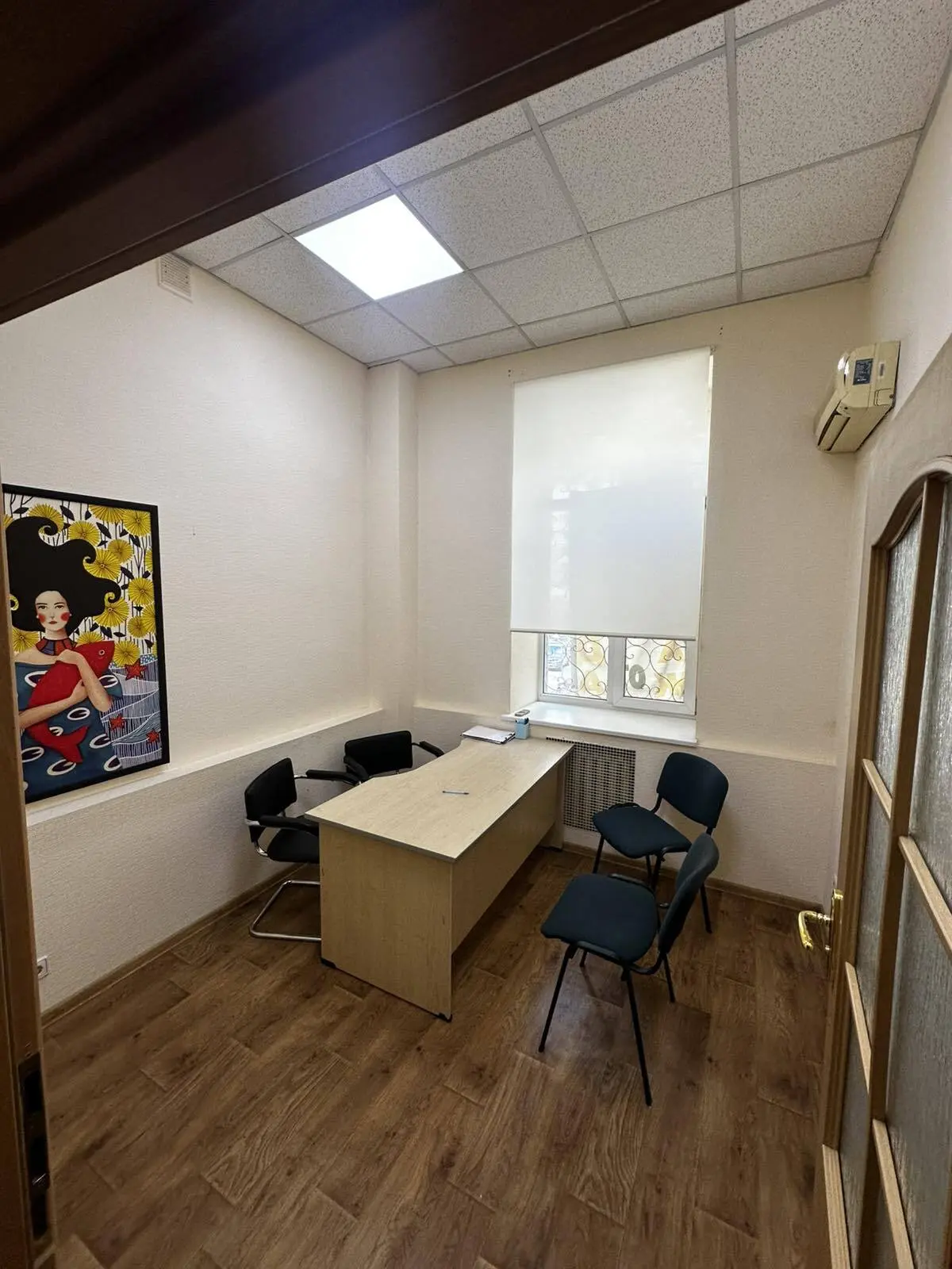 Фото Rent an office, Volodymyrska Street  Kyiv for long-term rent, price: 25000 грн, code 1717