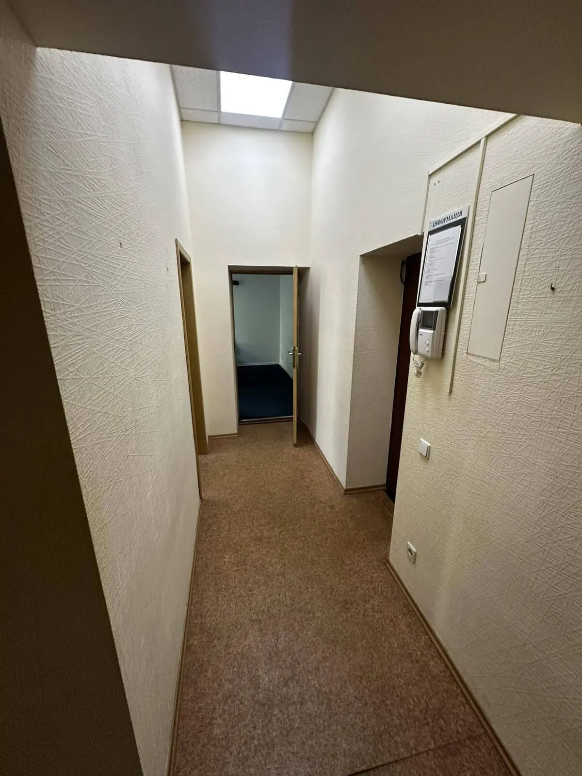 Фото Rent an office, Volodymyrska Street  Kyiv for long-term rent, price: 25000 грн, code 1717