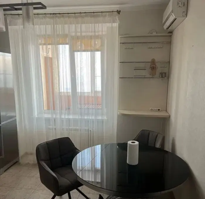 Фото Снять 2-комнатную квартиру, Здолбуновская ул. 3г Киев в долгосрочную аренду, цена: 16000 грн, код 1722