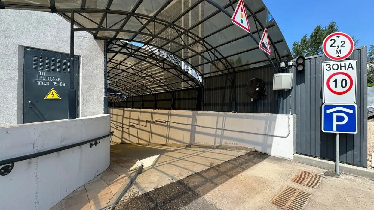Фото Продаю 1 кімнатну квартиру, 50.6 кв. м, Дніпровська набережна 17а Київ, ціна: 63500 $, код 1727