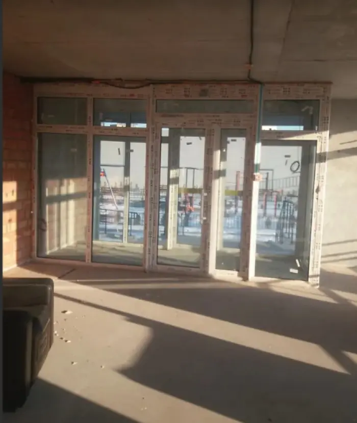 Фото Арендовать торговую площадь, Днепровская набережная 17а Киев в долгосрочную аренду, цена: 20 $, код 1729