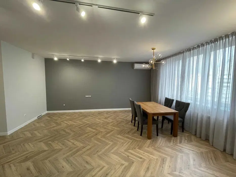 Фото Selling a 4-room apartment, 142 sq.m., Kniazhyi Zaton Street 21 Kyiv, price: 267000 $, code 1730