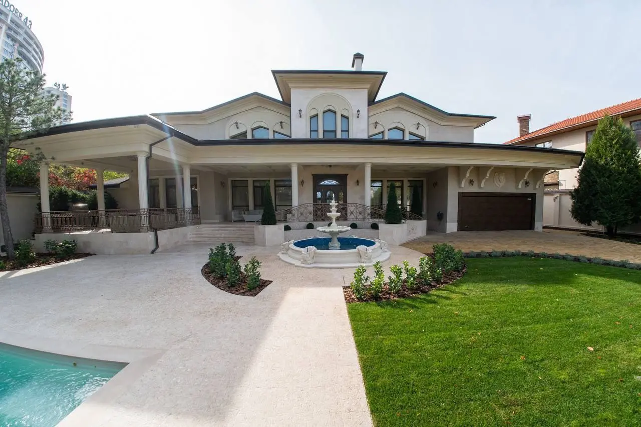 Фото Продаю будинок, 650 кв. м, Аркадіївський пров. 9 Одеса, ціна: 3000000 $, код 1733