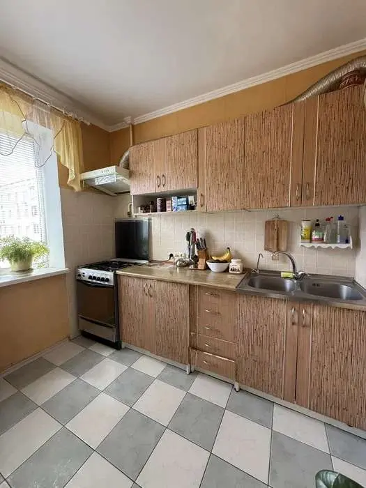 Фото Selling a 2-room apartment, 51 sq.m., Ozerna Street 14 Kyiv, price: 80000 $, code 1738