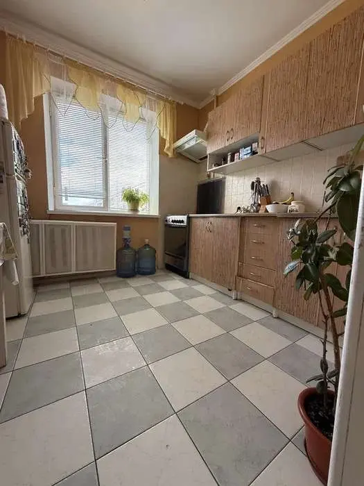 Фото Selling a 2-room apartment, 51 sq.m., Ozerna Street 14 Kyiv, price: 80000 $, code 1738