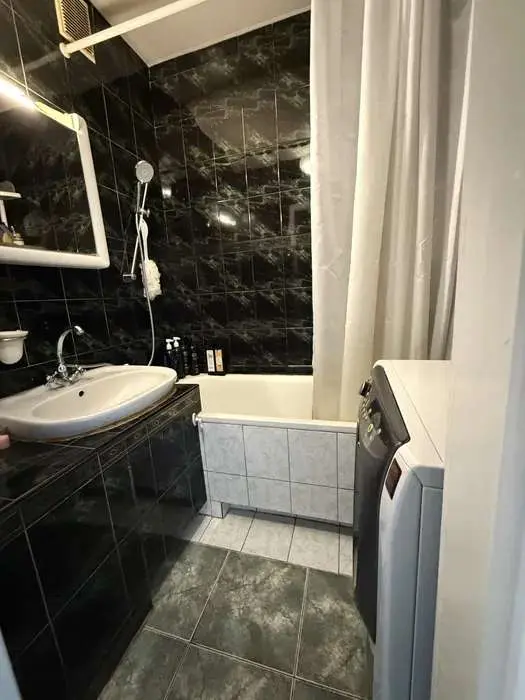 Фото Selling a 2-room apartment, 51 sq.m., Ozerna Street 14 Kyiv, price: 80000 $, code 1738