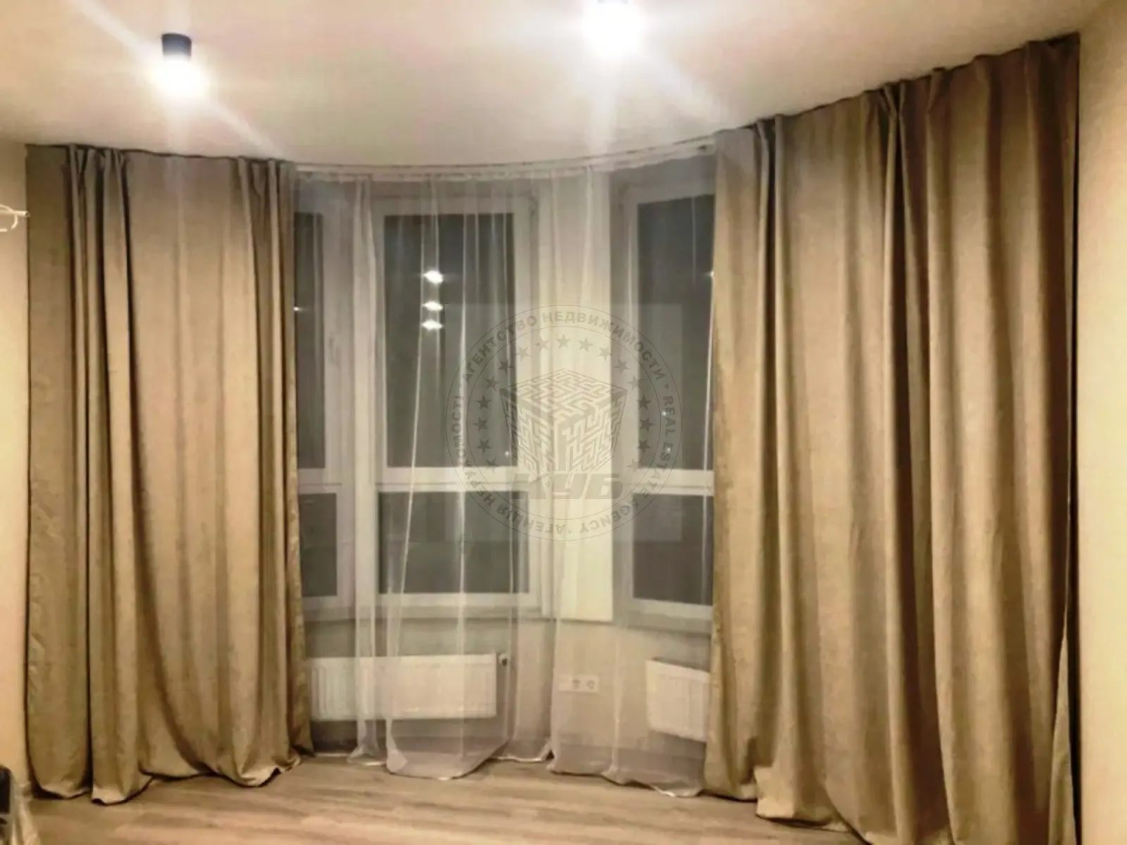 Фото Продаю 1 кімнатну квартиру, 35 кв. м, Новопольова вул. 2 Київ, ціна: 80000 $, код 1742
