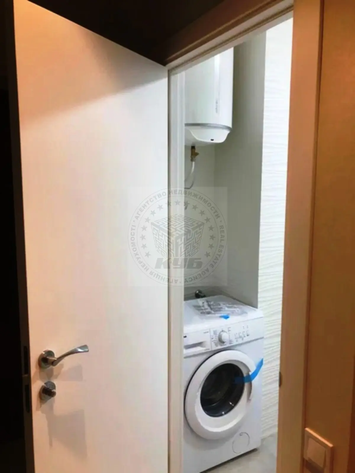 Фото Продаю 1 кімнатну квартиру, 35 кв. м, Новопольова вул. 2 Київ, ціна: 80000 $, код 1742