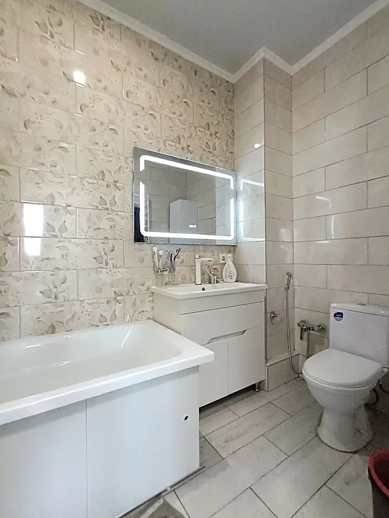 Фото Продаю 3 кімнатну квартиру, 95 кв. м, Люстдорфська дорога (Черноморская дорога) 55л Одеса, ціна: 90000 $, код 1749