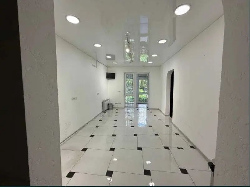 Фото Rent an office, Urlivska Street 34 Kyiv for long-term rent, price: 40000 грн, code 1756
