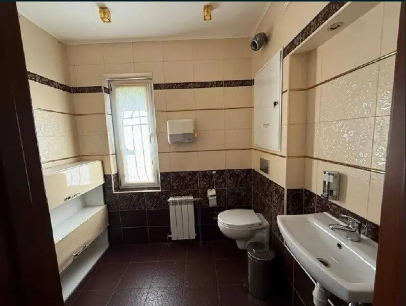 Фото Rent an office, Urlivska Street 34 Kyiv for long-term rent, price: 40000 грн, code 1756