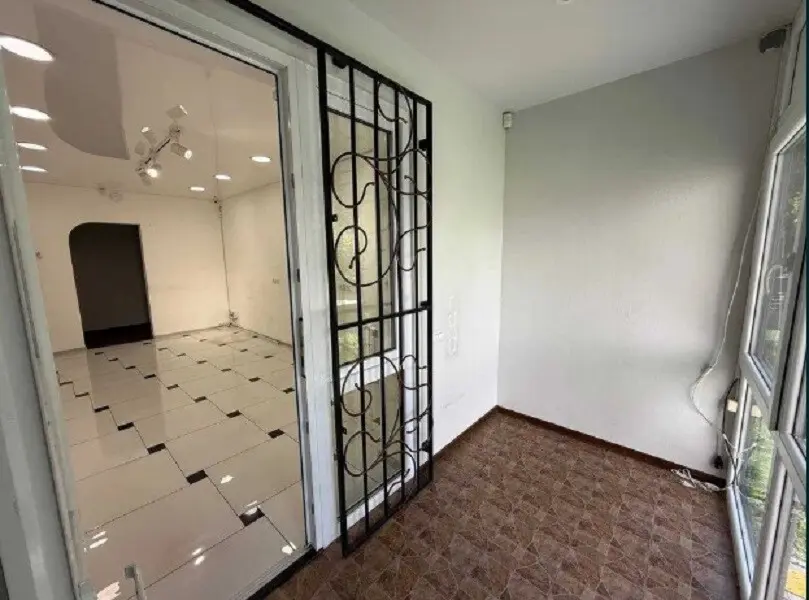 Фото Rent an office, Urlivska Street 34 Kyiv for long-term rent, price: 40000 грн, code 1756