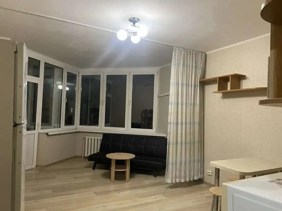 Фото Зняти 2 кімнатну квартиру, Харківське шосе 152 Київ в довгострокову оренду, ціна: 14500 грн, код 1774