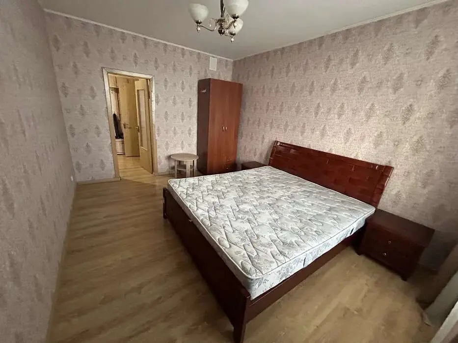 Фото Зняти 2 кімнатну квартиру, Харківське шосе 152 Київ в довгострокову оренду, ціна: 14500 грн, код 1774