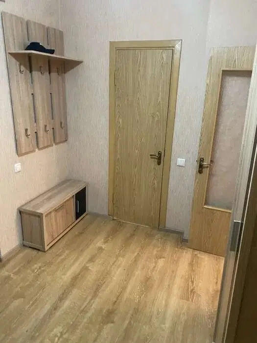 Фото Зняти 2 кімнатну квартиру, Харківське шосе 152 Київ в довгострокову оренду, ціна: 14500 грн, код 1774