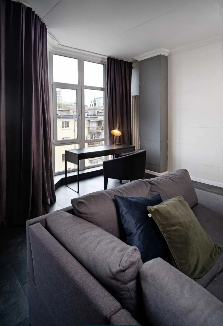 Фото Rent a 1-room apartment, Zhukovskoho Street 10 Odesa for long-term rent, price: 1400 $, code 1777