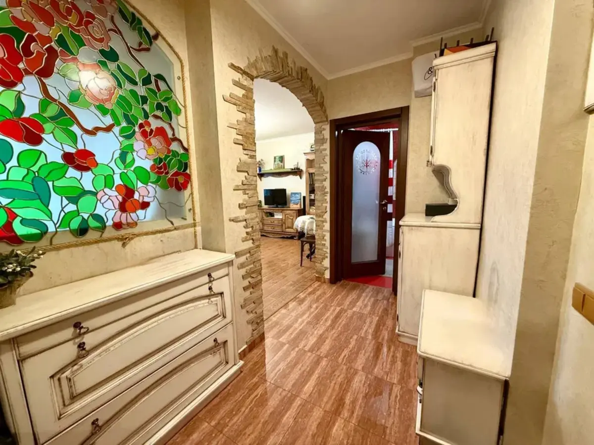 Фото Продаю 1 кімнатну квартиру, 43 кв. м, Метрологічна вул. 15 Київ, ціна: 75500 $, код 1788