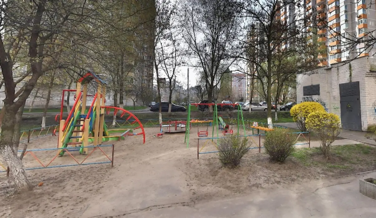 Фото Продаю 1 кімнатну квартиру, 41.8 кв. м, Анни Ахматової вул. 35 Київ, ціна: 78000 $, код 1794