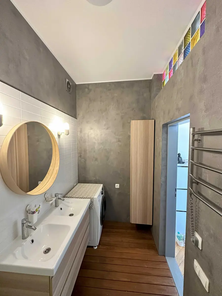 Фото Selling a 4-room apartment, 110 sq.m., Aviakonstruktora Antonova Street  Kyiv, price: 125000 $, code 1802