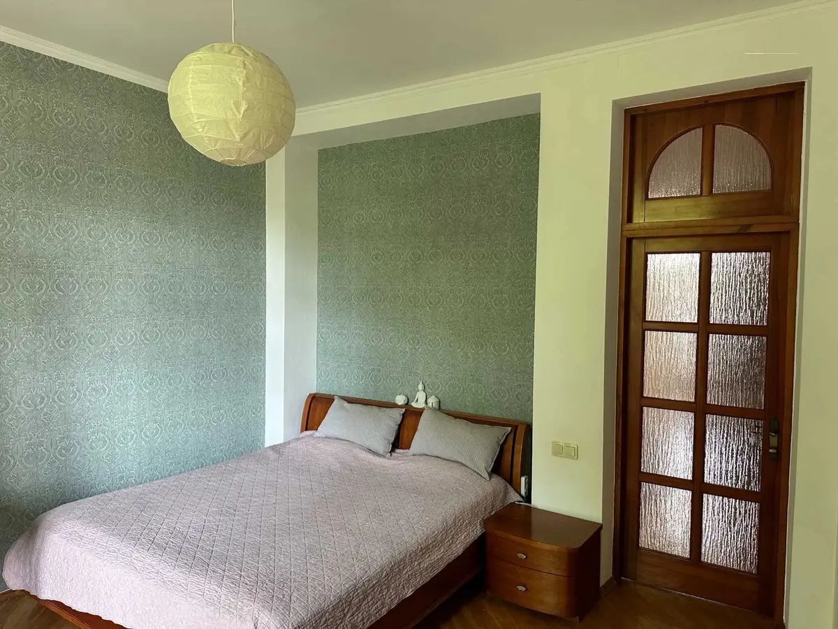 Фото Selling a 4-room apartment, 110 sq.m., Aviakonstruktora Antonova Street  Kyiv, price: 125000 $, code 1802