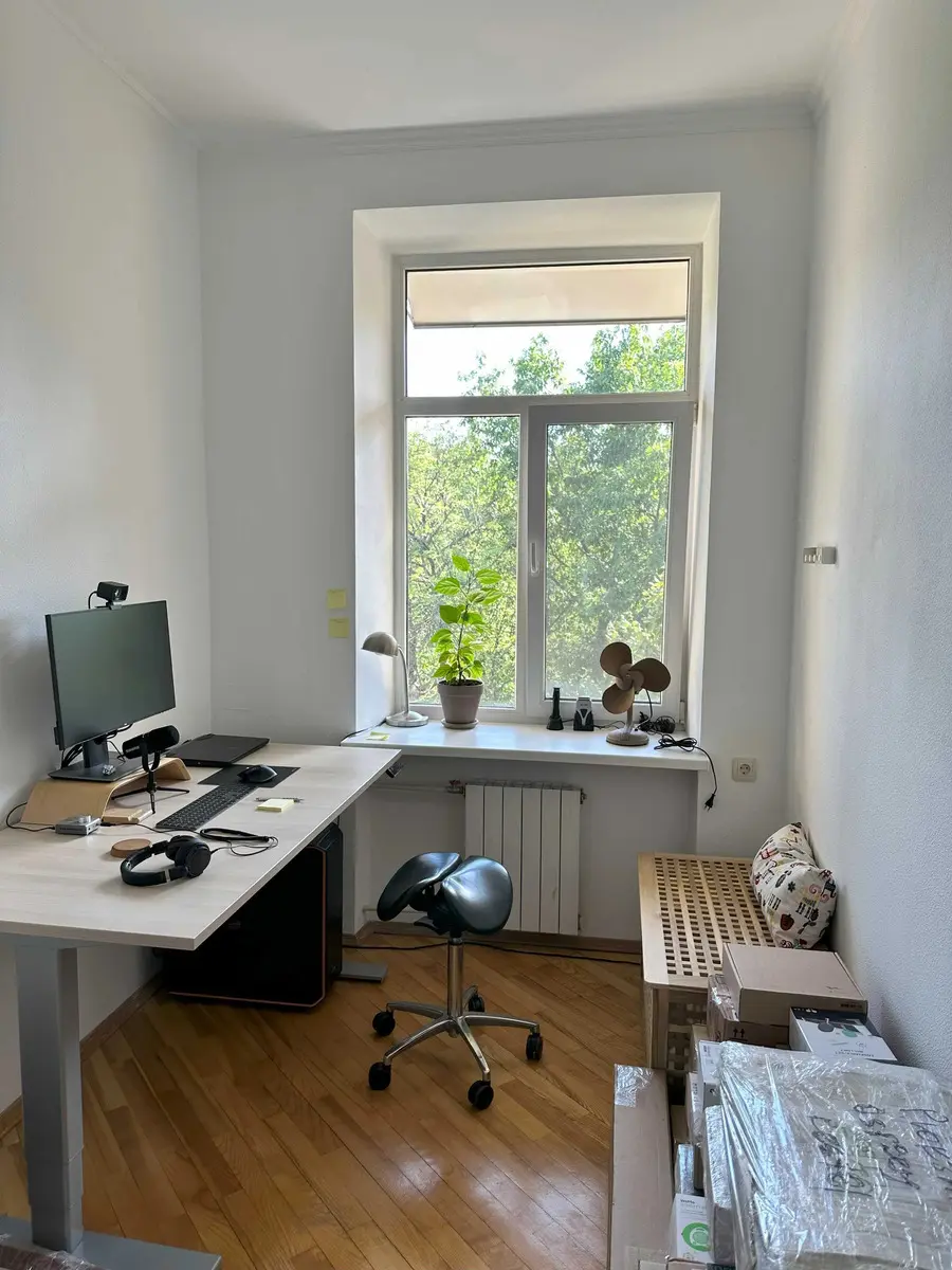Фото Selling a 4-room apartment, 110 sq.m., Aviakonstruktora Antonova Street  Kyiv, price: 125000 $, code 1802