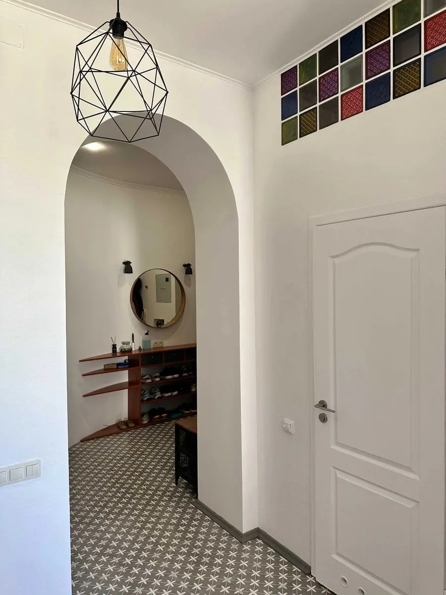 Фото Selling a 4-room apartment, 110 sq.m., Aviakonstruktora Antonova Street  Kyiv, price: 125000 $, code 1802