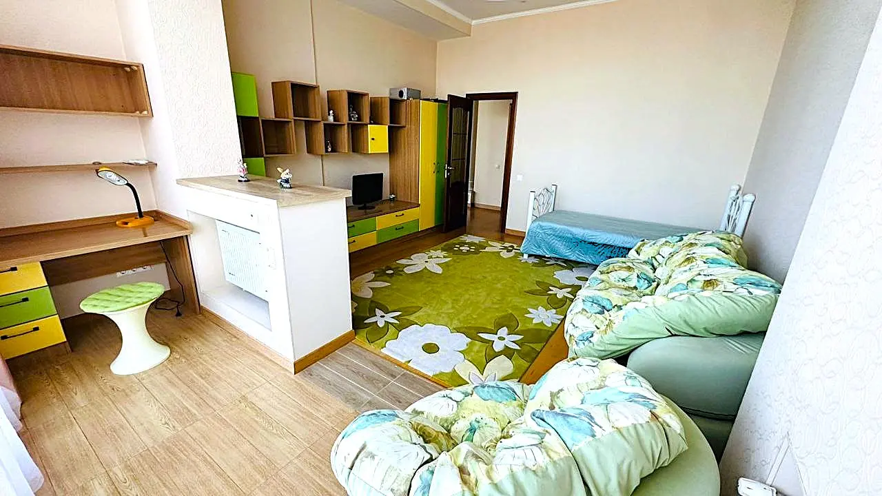 Фото Снять 3-комнатную квартиру, Гагаринское Плато 5/3 Одесса в долгосрочную аренду, цена: 1200 $, код 1809