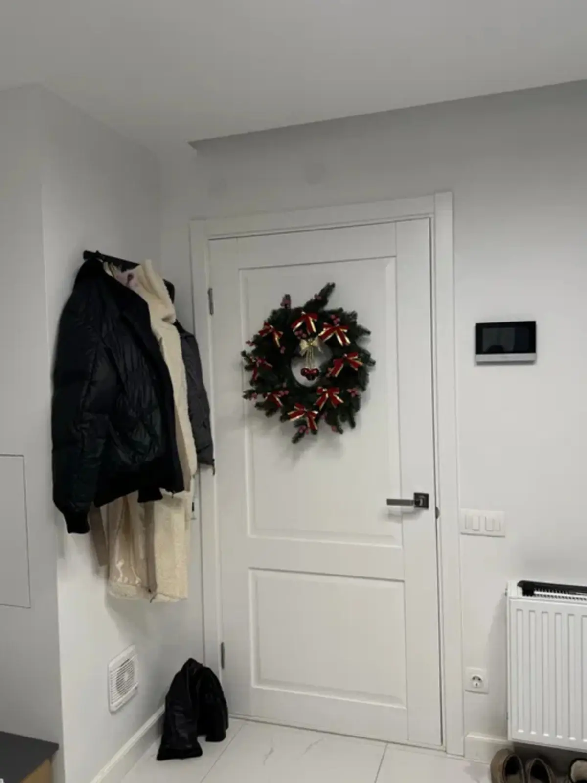 Фото Продаю 2 кімнатну квартиру, 34 кв. м, Якуба Коласа вул. 6б Київ, ціна: 42500 $, код 1814