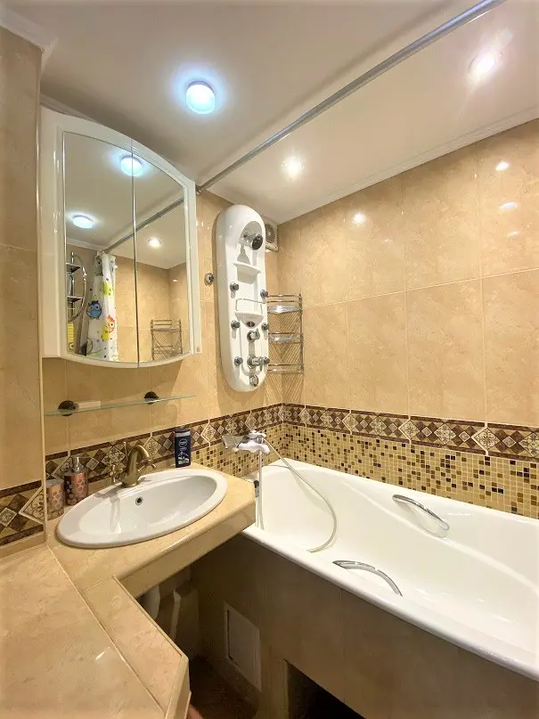 Фото Rent a 3-room apartment, Volodymyra Ivasiuka Avenue (Heroiv Stalinhrada Avenue) 26 Kyiv for long-term rent, price: 19000 UAH, code 1829