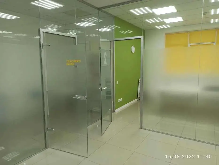 Фото Rent an office, Oleksandrivska Street 1 Kyiv for long-term rent, price: 60000 грн, code 1835