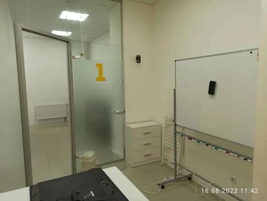 Фото Rent an office, Oleksandrivska Street 1 Kyiv for long-term rent, price: 60000 грн, code 1835