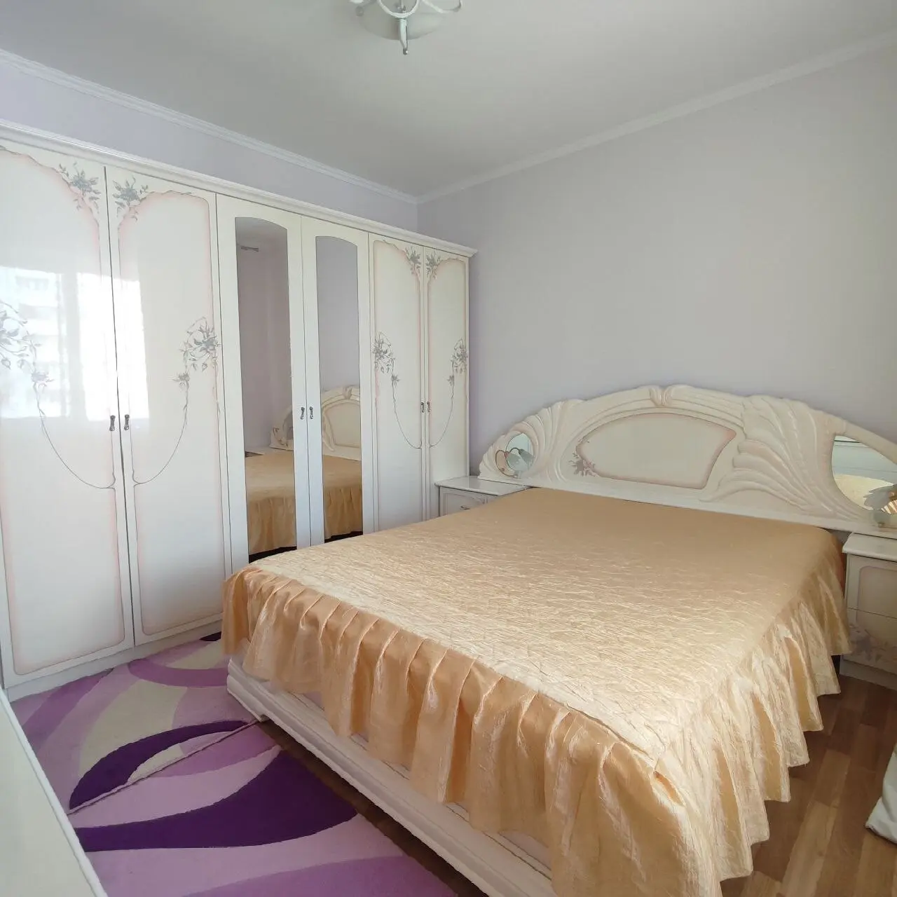 Фото Зняти 3 кімнатну квартиру, Прирічна вул. 29 Київ в довгострокову оренду, ціна: 24000 грн, код 1841