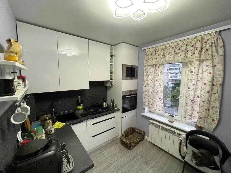 Фото Rent a 2-room apartment, Arkhitektora Verbytskoho Street 34 Kyiv for long-term rent, price: 17500 грн, code 1853