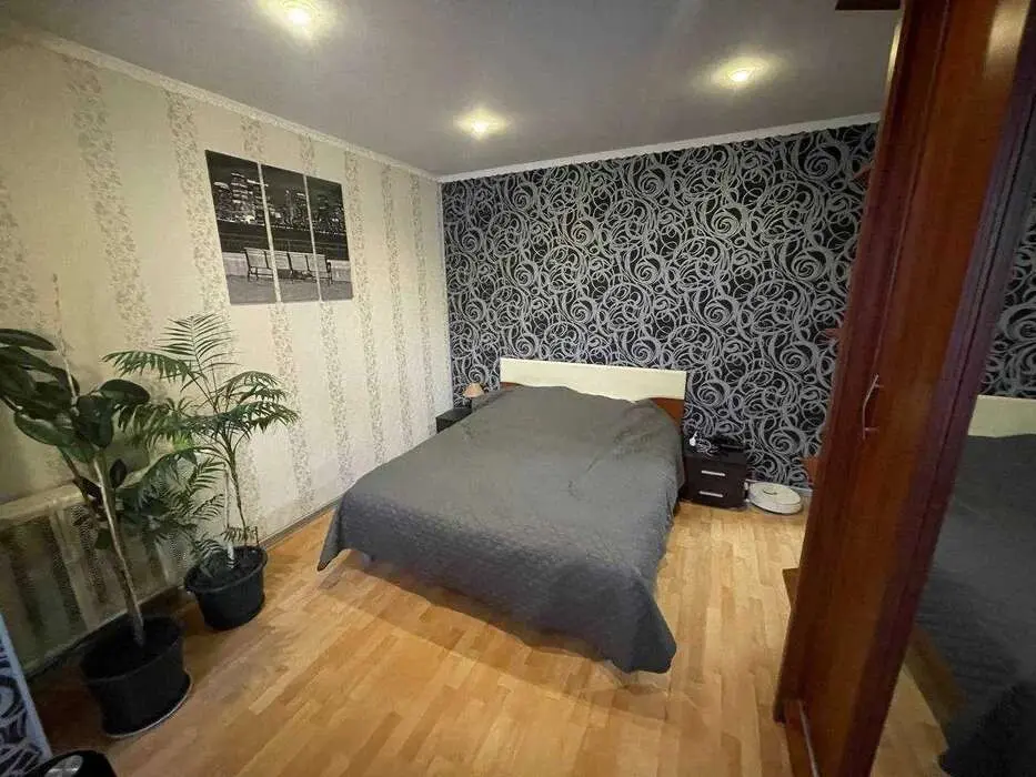 Фото Rent a 2-room apartment, Arkhitektora Verbytskoho Street 34 Kyiv for long-term rent, price: 17500 грн, code 1853