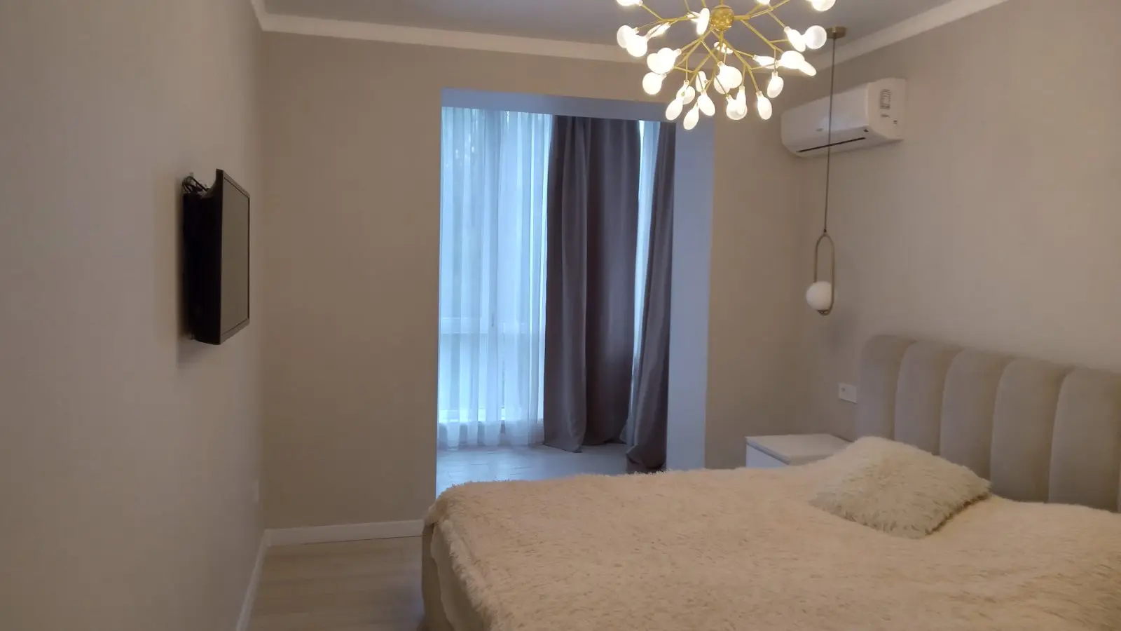 Фото Selling a 1-room apartment, 48 sq.m., Teplichna Street  Slobozhanske, price: 60000 $, code 1810