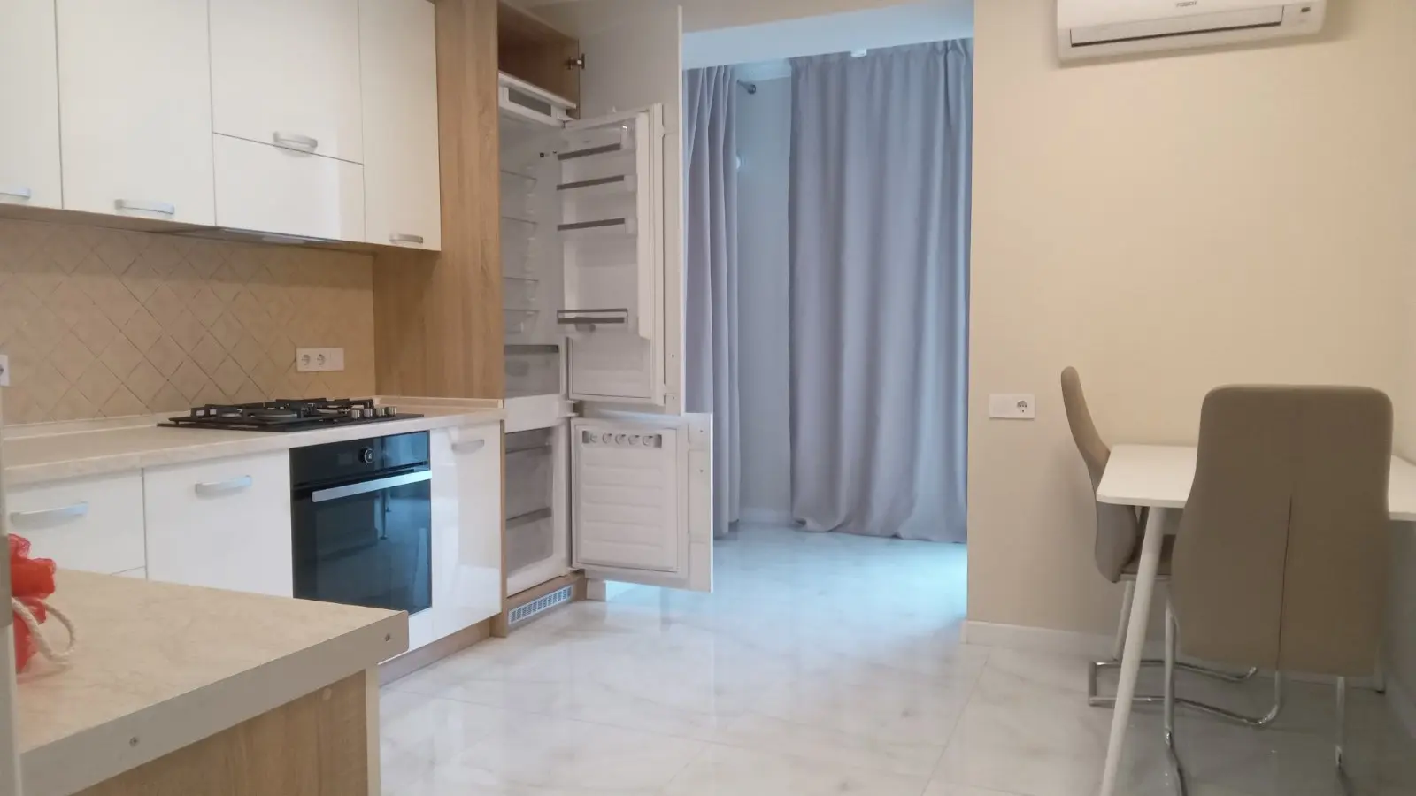 Фото Selling a 1-room apartment, 48 sq.m., Teplichna Street  Slobozhanske, price: 60000 $, code 1810
