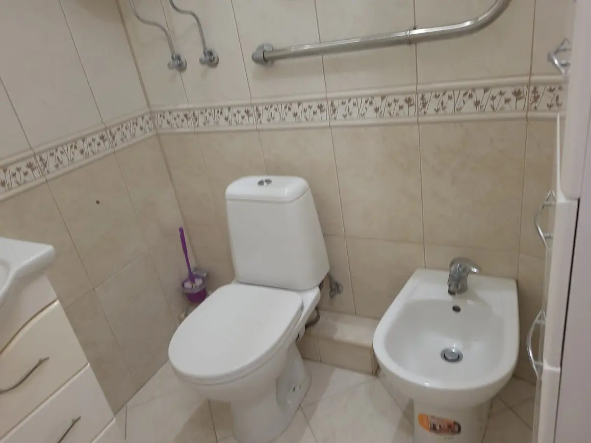 Фото Selling a 2-room apartment, 66 sq.m., Hrushevskoho Street  Brovary, price: 60000 $, code 1212